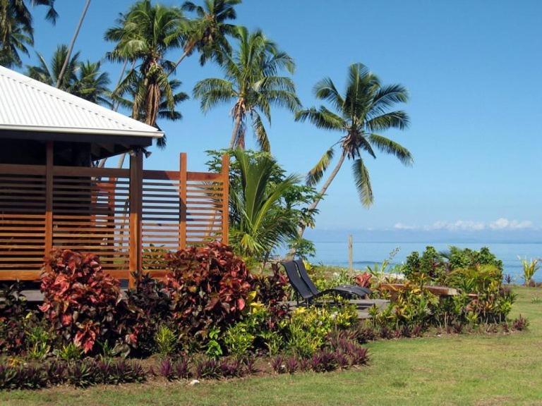 Aroha Taveuni Beachfront Bures Waiyevo Exterior foto